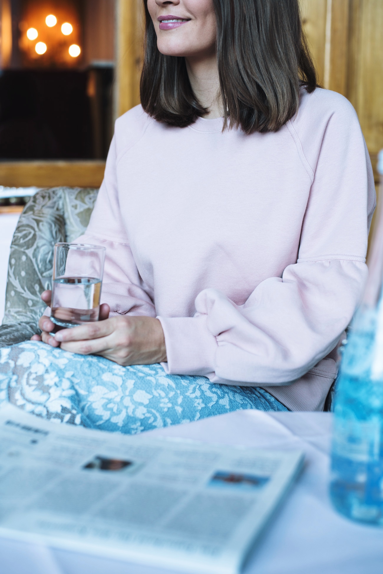burberry-sweatshirt-aus-jersey-mit-glockenärmeln-in-rosa-pink-puffärmel-pullover-fashiioncarpet