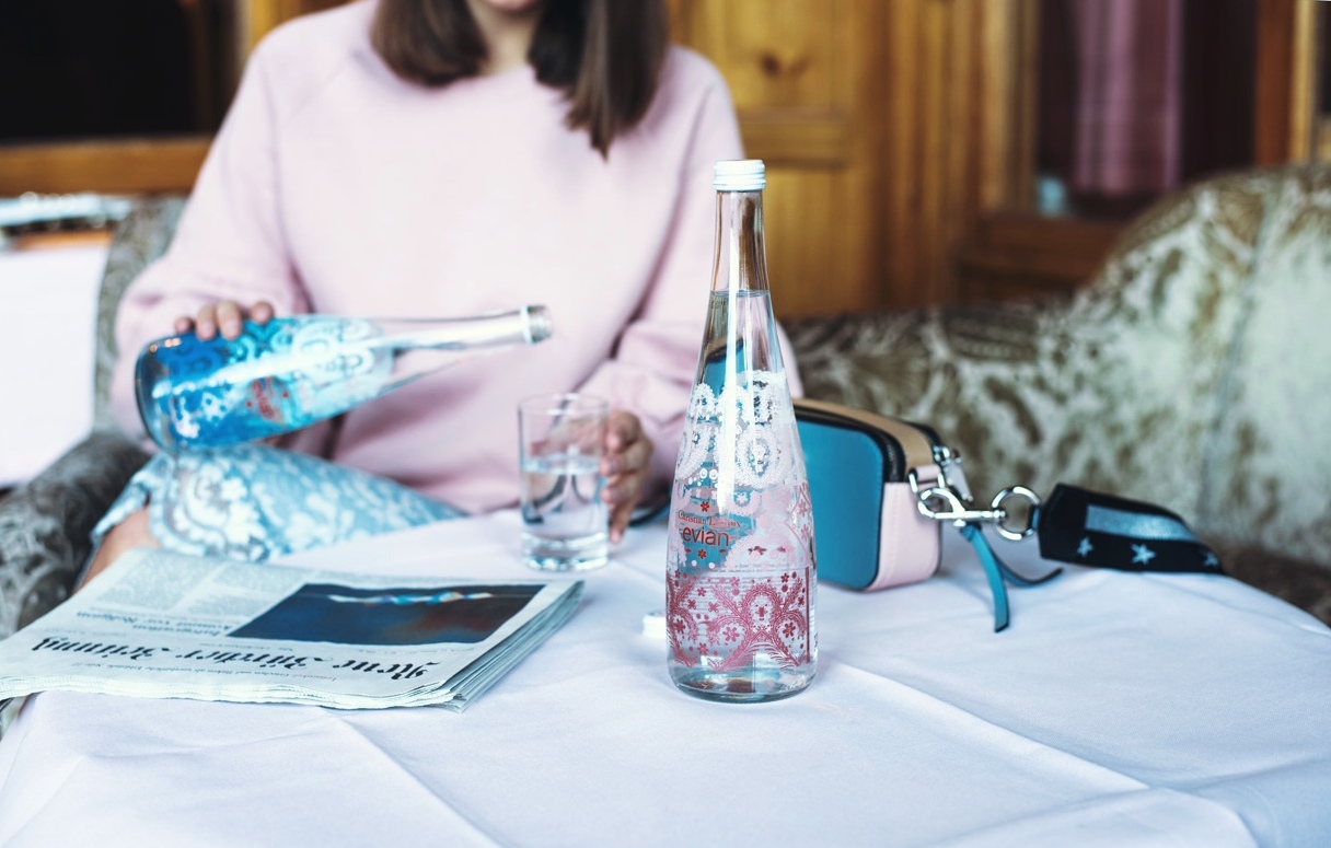 evian-limited-edition-bottles-christian-lacroix-2017-pink-and-ligh-blue-lace-design-fashiioncarpet