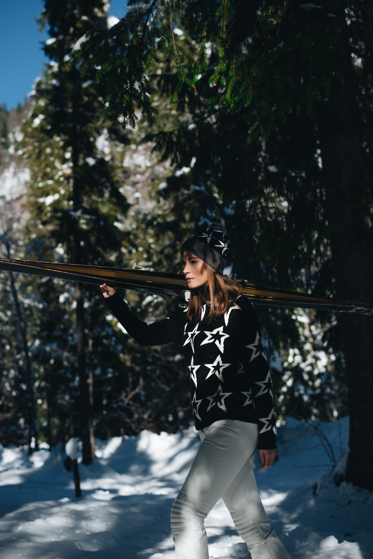 Winter-Schnee-Foto-Shooting-german-fashion-beauty-lifesyle-blogger-influencer-high-end-luxury-nina-schwichtenberg-fashiioncarpet-